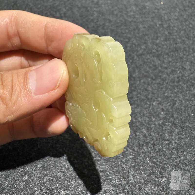 清 黄玉鱼化龙纹牌 - 图6